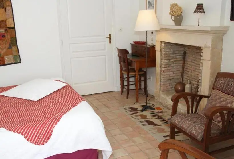 スタンダードルーム, Chambres D Hôtes Le Logis Du Port Paradis