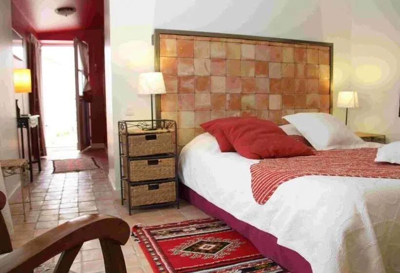 スタンダードルーム, Chambres D Hôtes Le Logis Du Port Paradis
