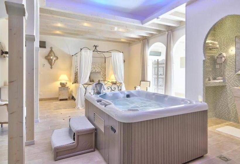 带按摩浴盆的套房, La Ferme Briarde