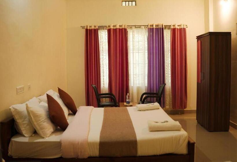 디럭스 룸, Wayanad Royal Stream