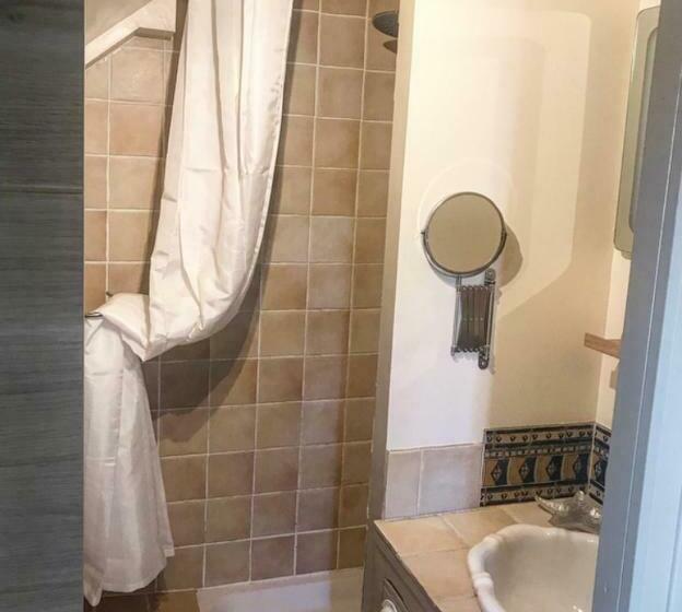 ガーデンビュースタンダードルーム, Ile O Des Capucins