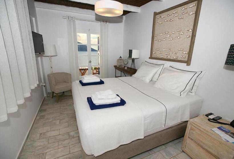 חדר דלוקס נוף לים, La Playa Boutique Apartments