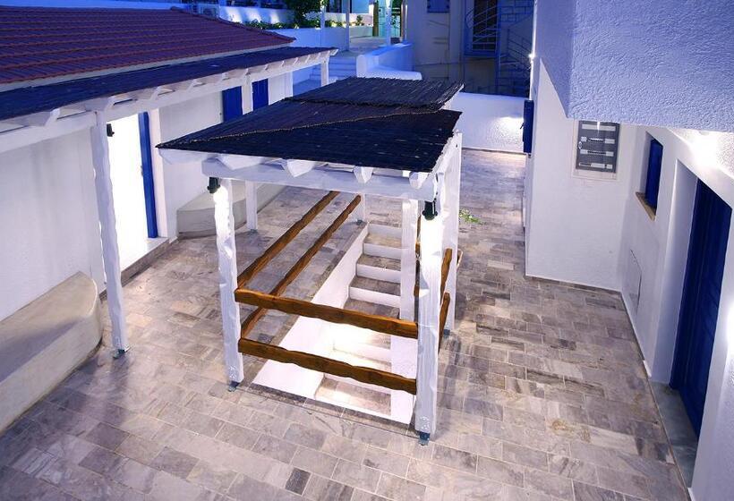 Номер Deluxe Вид на Море, La Playa Boutique Apartments