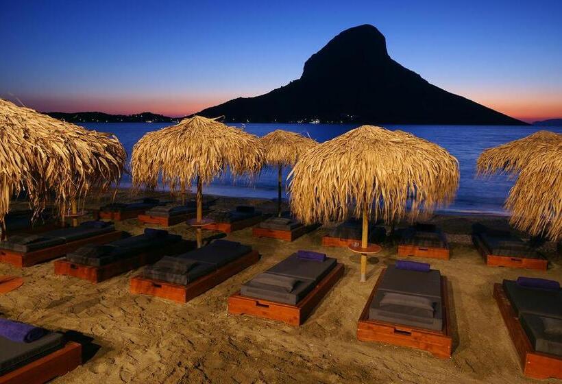 Номер Deluxe Вид на Море, La Playa Boutique Apartments