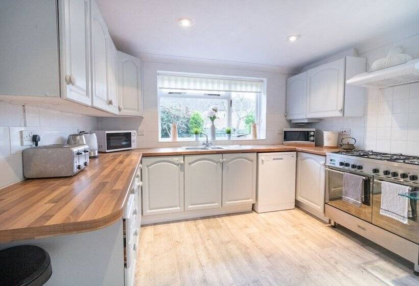 带双人床的经济房间, St Anne S Serviced Accommodation