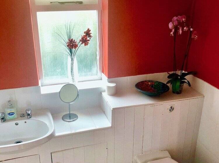 带双人床的经济房间, St Anne S Serviced Accommodation