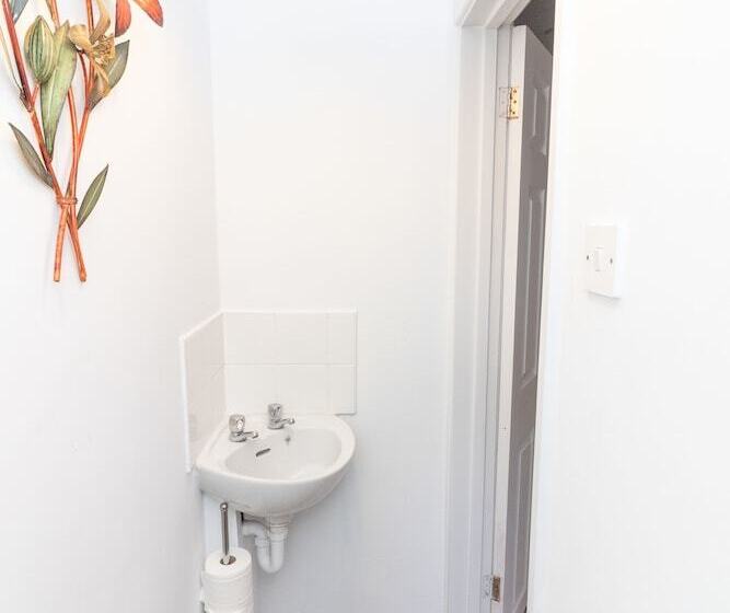 带双人床的经济房间, St Anne S Serviced Accommodation