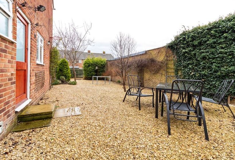 带双人床的经济房间, St Anne S Serviced Accommodation