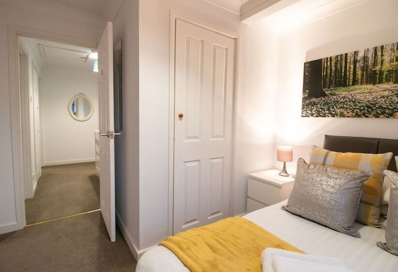 带双人床的经济房间, St Anne S Serviced Accommodation