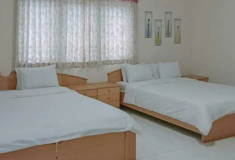 Family Room, Villa Lotus E06 Syariah Redpartner