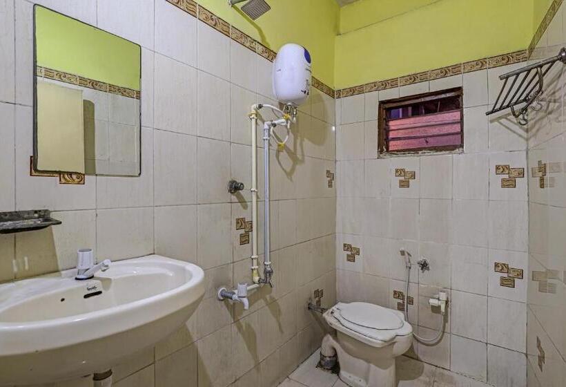 Standardrum, Spot On 73377 Hotel Sarovar Inn