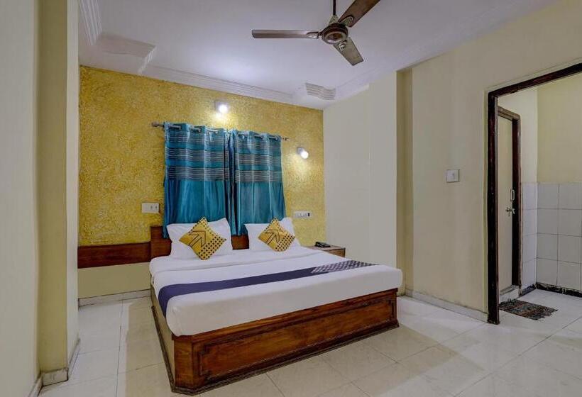 Standardrum, Spot On 73377 Hotel Sarovar Inn