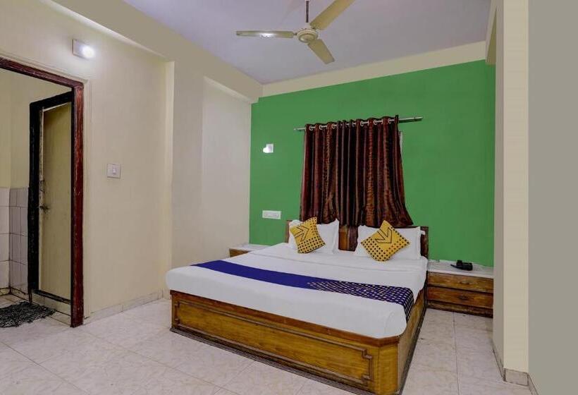 Standardrum, Spot On 73377 Hotel Sarovar Inn