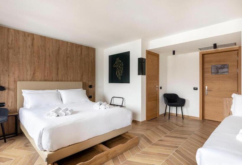 غرفة قياسية ثلاثية, B&b Hotel Passo Tre Croci Cortina