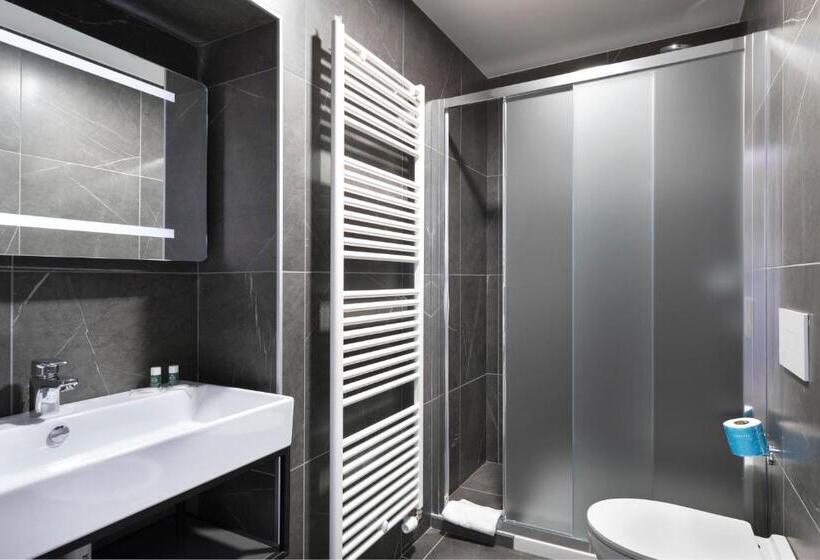 غرفة قياسية رباعية, B&b Hotel Passo Tre Croci Cortina