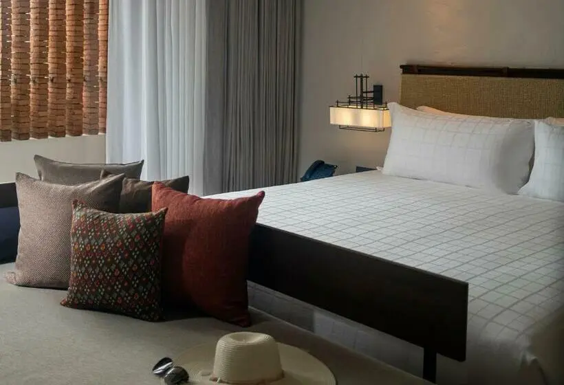 キングサイズベッドのデラックスルーム, Pullman Khao Lak Resort