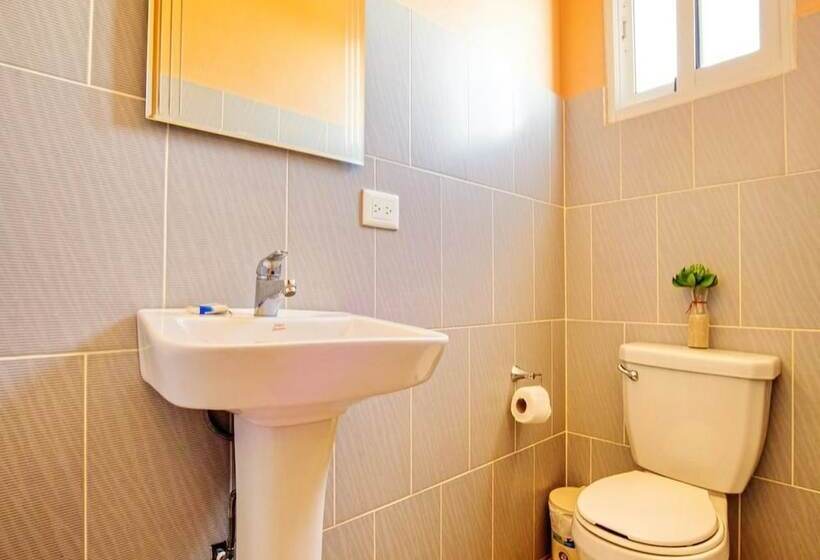 آپارتمان سلطنتی 1 خوابه, The Hope Plaza