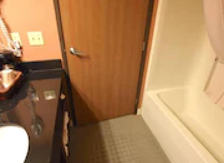 מיטת קינג בסוויטה, Bridge Vista Beach Hotel And Convention Center