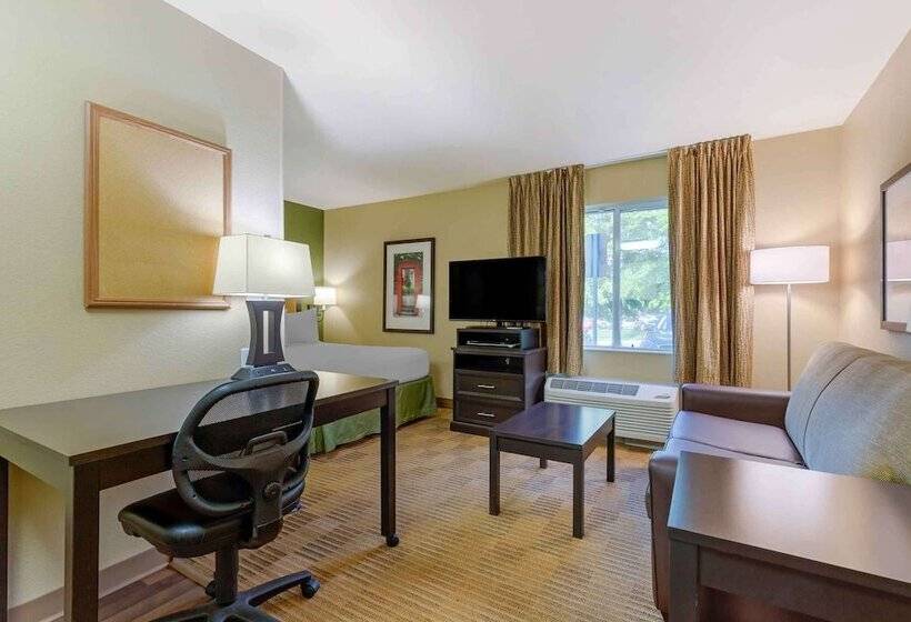 Deluxe Studio, Extended Stay America Suites  Washington, D.c.  Fairfax