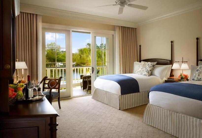 غرفة قياسية مطلّة علي البحيرة, Montage Palmetto Bluff Residences