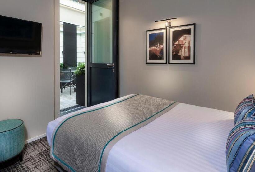 اتاق کلاسیک یک تخته, Montfleuri