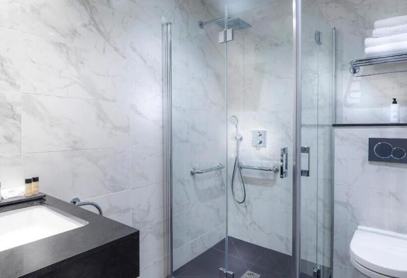 اتاق کلاسیک یک تخته, Montfleuri