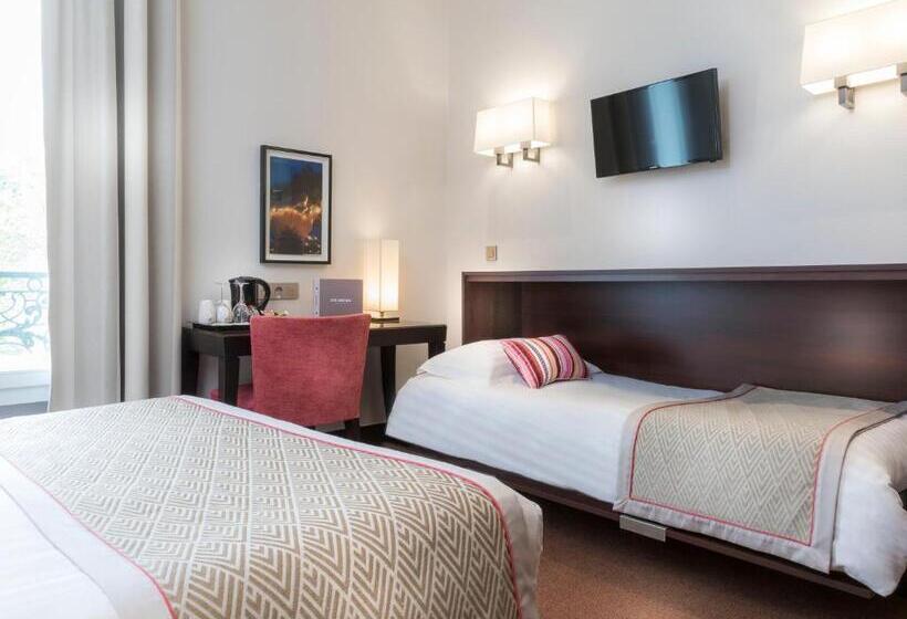 اتاق لوکس, Montfleuri