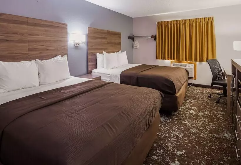اتاق استاندارد, Ramada By Wyndham Cedar Rapids South