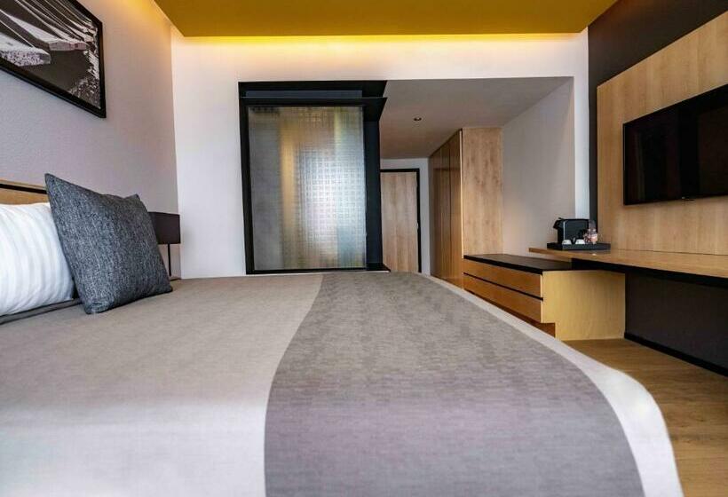 キングサイズベッドのデラックスルーム, Galeria Plaza San Jeronimo