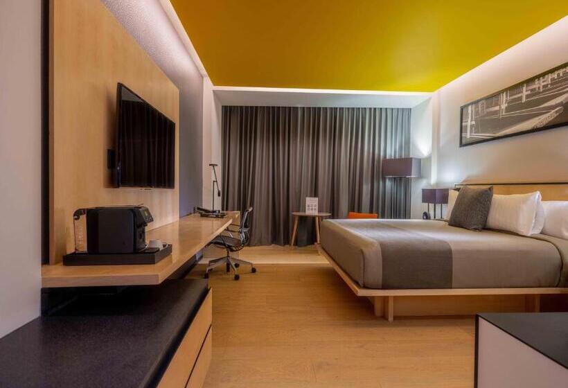 スーペリアールーム, Galeria Plaza San Jeronimo