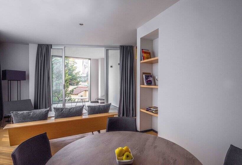 スイート, Galeria Plaza San Jeronimo