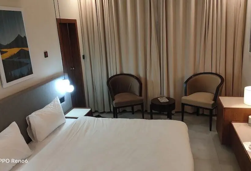 اتاق لوکس, Star Islamabad