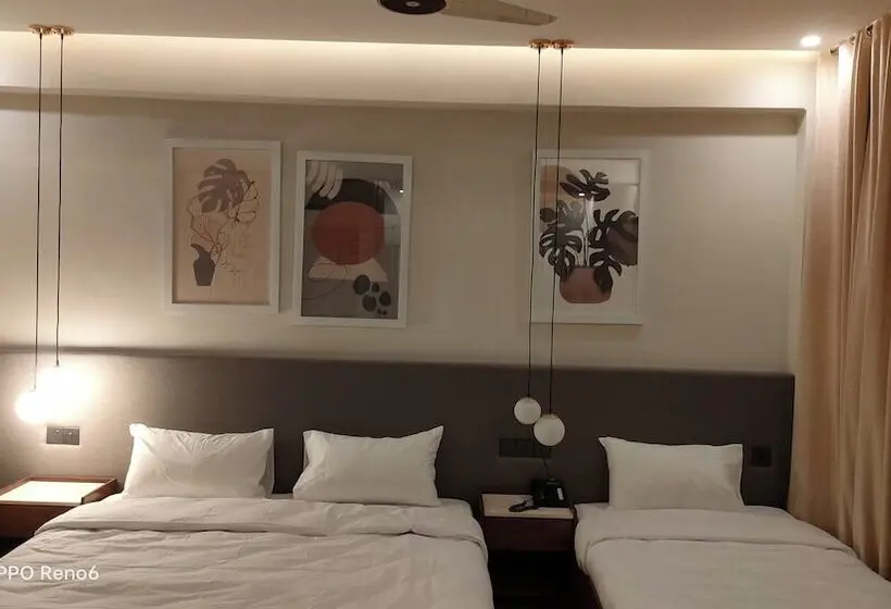 اتاق لوکس, Star Islamabad