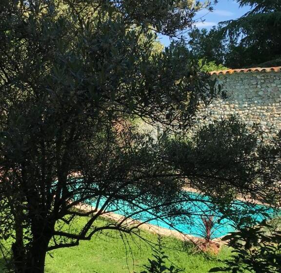 デラックスルーム, Les Cailloux Dorés