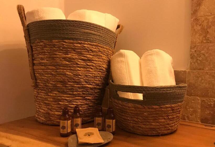 ファミリールーム, Les Cailloux Dorés