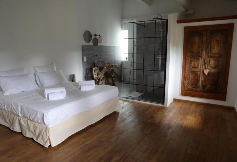 デラックスルーム, Les Cailloux Dorés