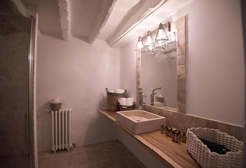 ファミリールーム, Les Cailloux Dorés