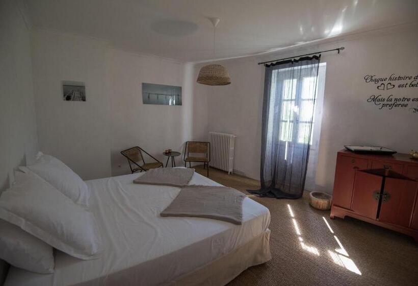 デラックスの４人部屋, Les Cailloux Dorés