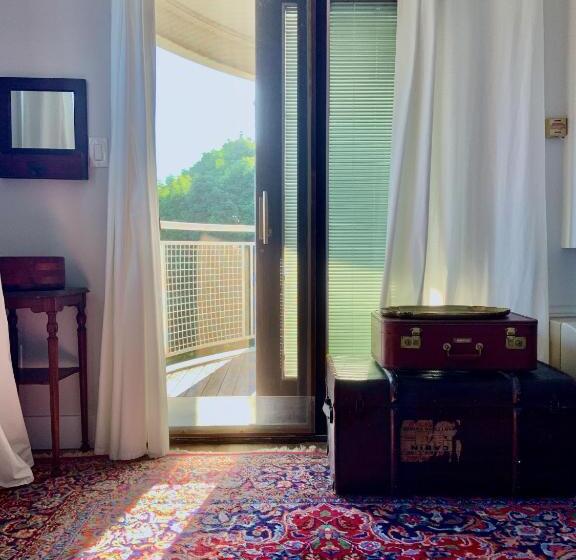 Номер Премиум Индивидуальный, The Kent Motel