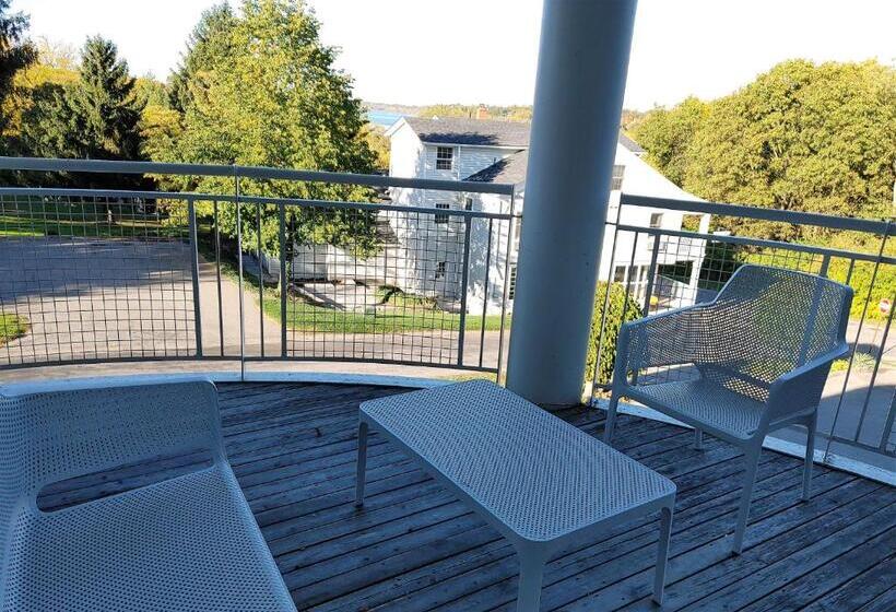 Номер Премиум Индивидуальный, The Kent Motel