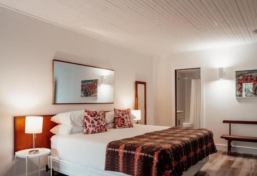 Люкс Кровать Кинг, The Kent Motel