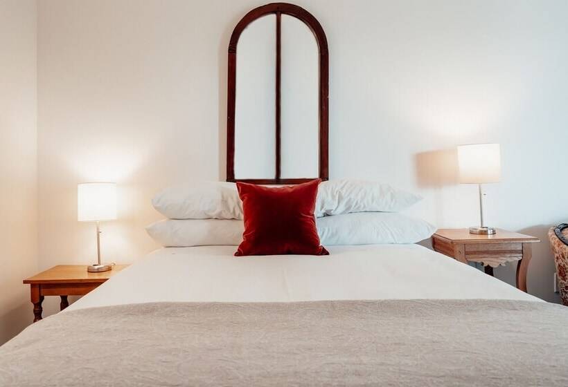 デラックスルーム, The Kent Motel