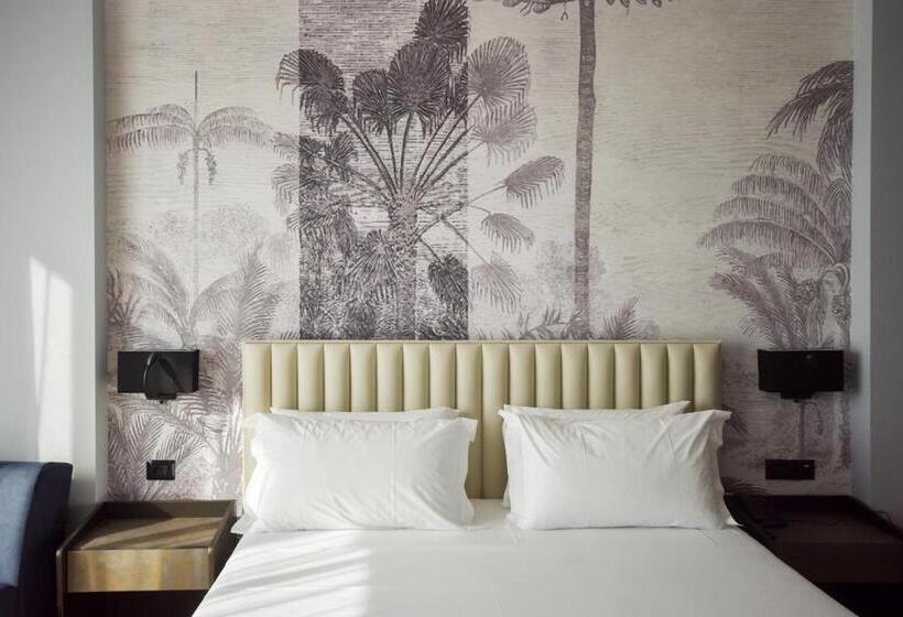 غرفة سوبيريور, Flamingo