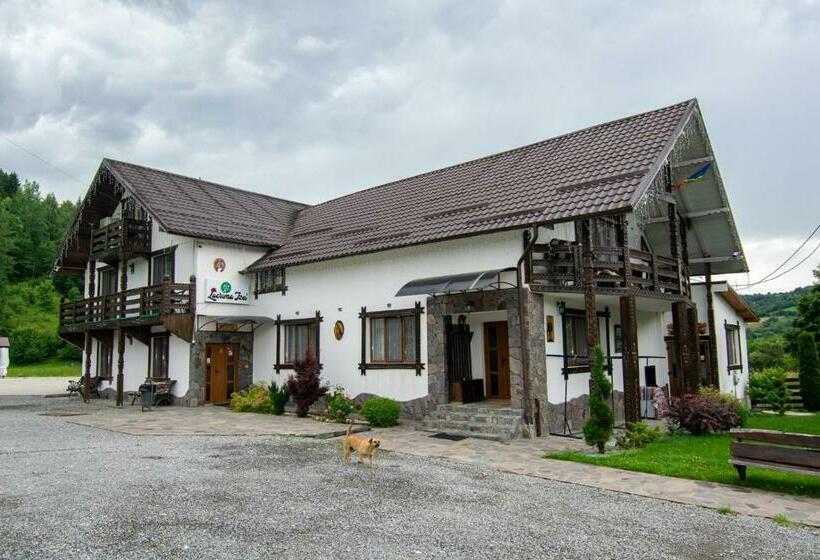 غرفة قياسية ثلاثية, Lacrima Izei