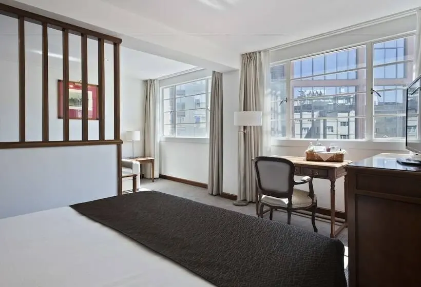 スタンダードスタジオ, Meliá White House Apartments