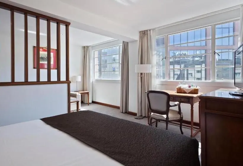 スタンダードスタジオ, Meliá White House Apartments