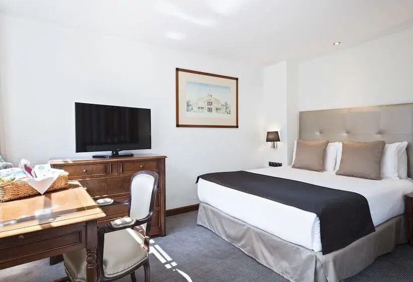スタンダードスタジオ, Meliá White House Apartments