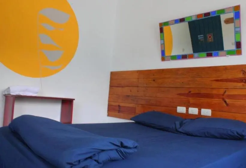 اتاق اکونومی, Casa Blanca   San Pedro