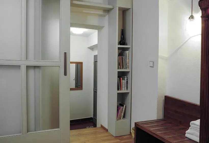 اتاق استاندارد, Penzion Thir