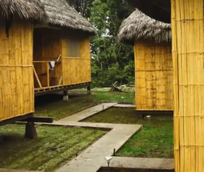 Maja/Mökki, Amazon Dolphin Lodge